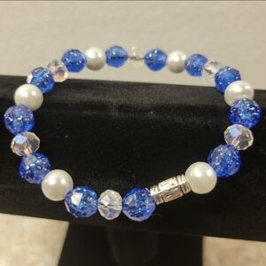 Silver, White Pearl, Blue Saffire, and Clear Bead Stretch Bracelet